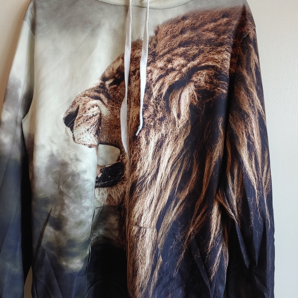 Sweater - Picture 7 of 7